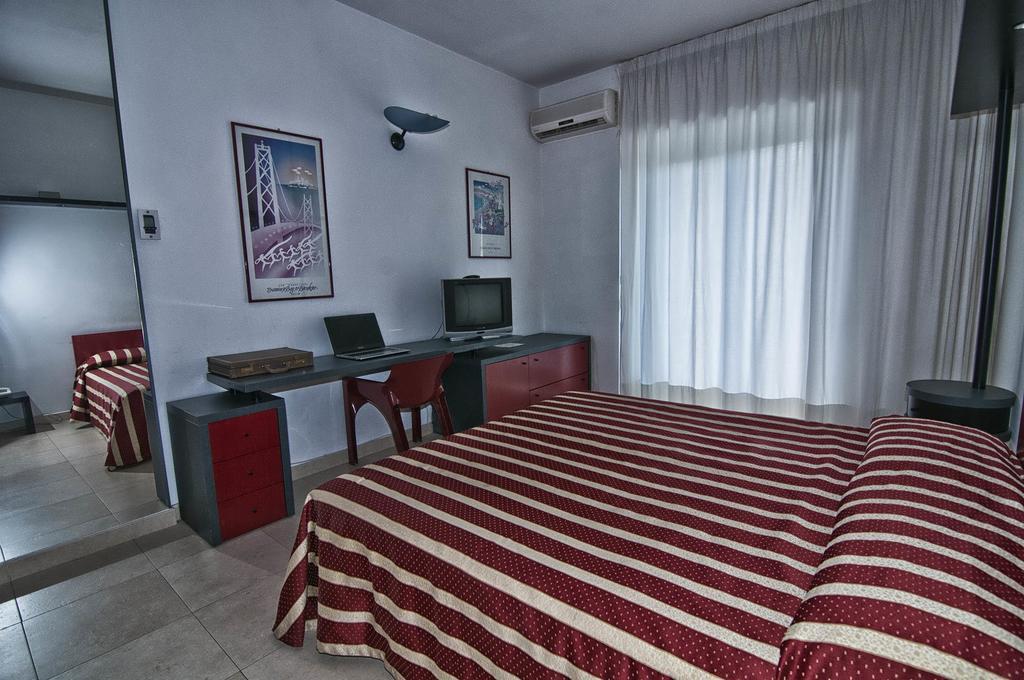 Garden Hotel Molfetta Kamer foto